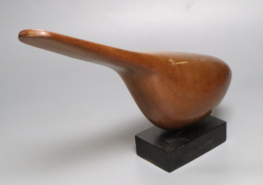 Wall Vivian Cole (1913-1999). A contemporary mahogany sculpture, plinth entitled Bird Form, attribution to underside, height 24cm